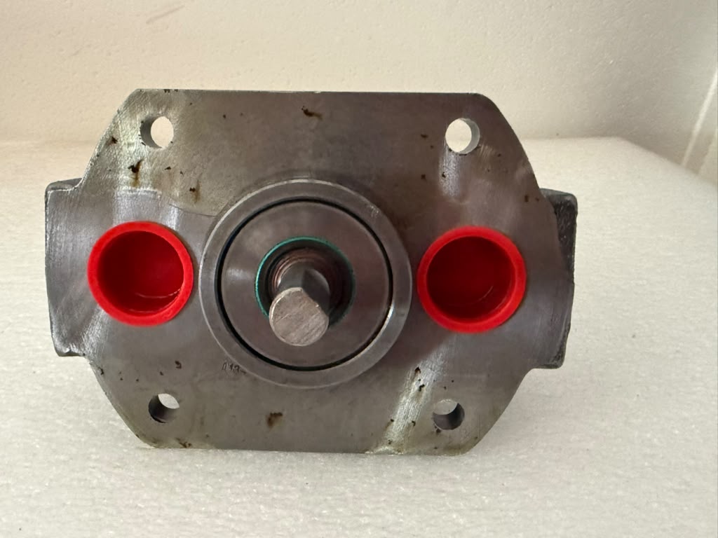 2LFD8729 HYDRAULIC PUMP VITON SEAL